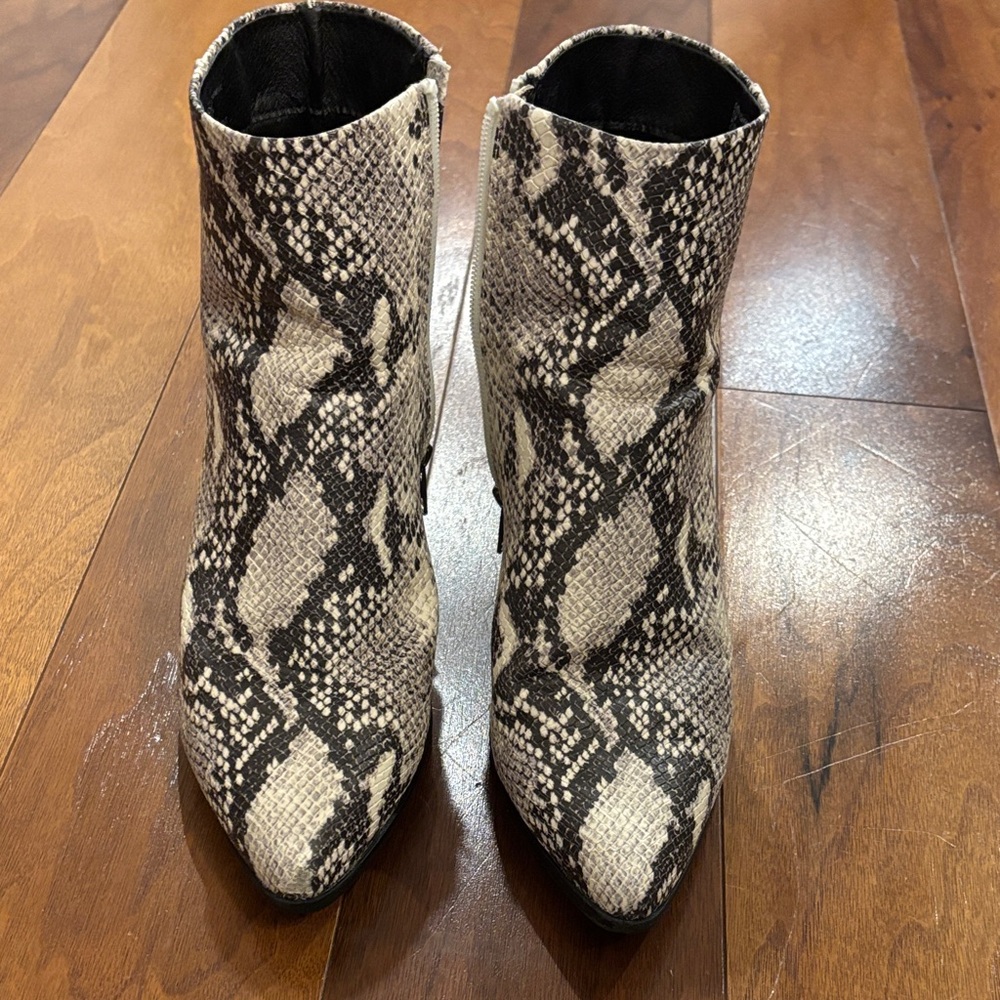 Snakeskin (faux) Ankle Boots. Sz 9.5